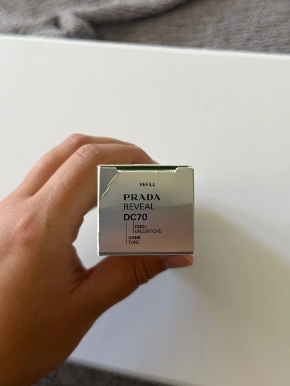 Prada Reveal Foundation DC70
